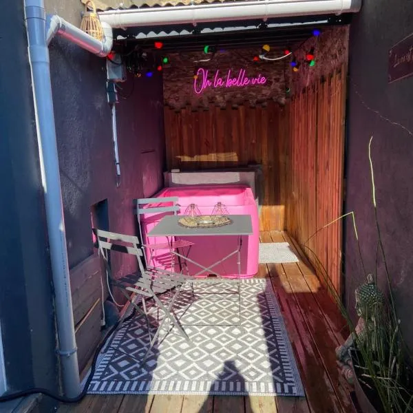 Appartement cosy à Nantes avec terrasse, ξενοδοχείο στη Νάντη