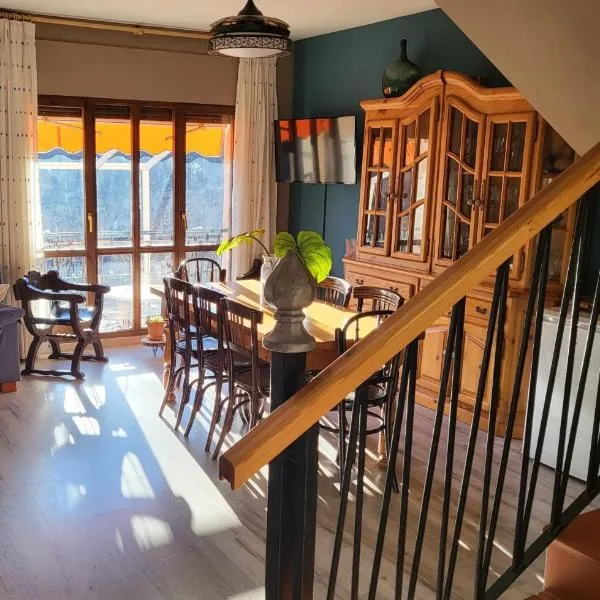 Casa Rural Reyes, hotel Nuévalosban