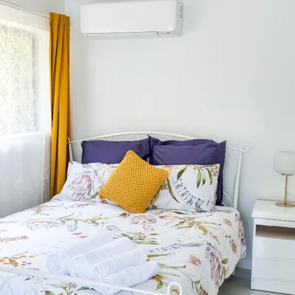 The Lux Guest House, hotel v destinaci Loganlea