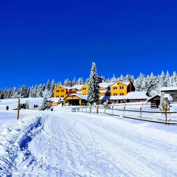 Horský hotel Kolínská bouda, hotell i Pec pod Sněžkou