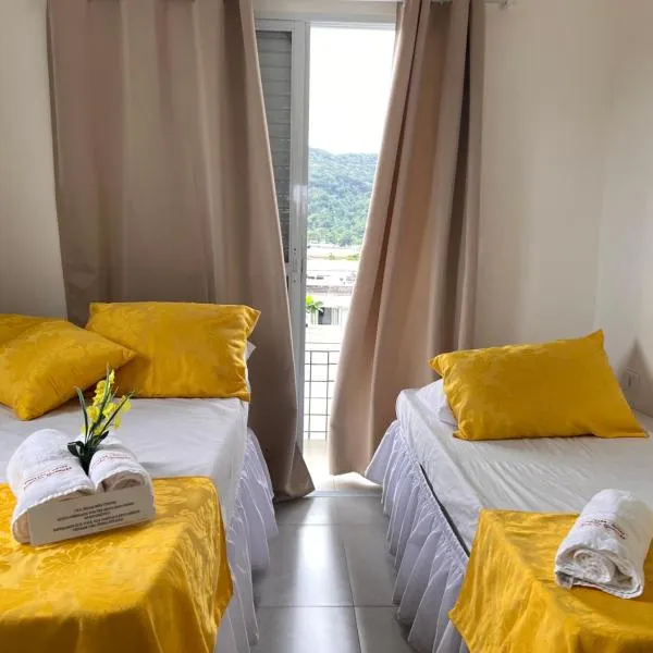Pousada Suites Enseada Guaruja, hotel v destinaci Guarujá