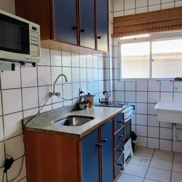 Canasvieiras Apto 150m da praia churrasqueira e garagem - Foto 4