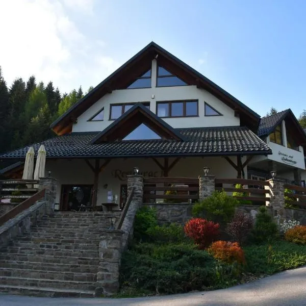 Gościniec pod Lubomirem – hotel w mieście Węglówka