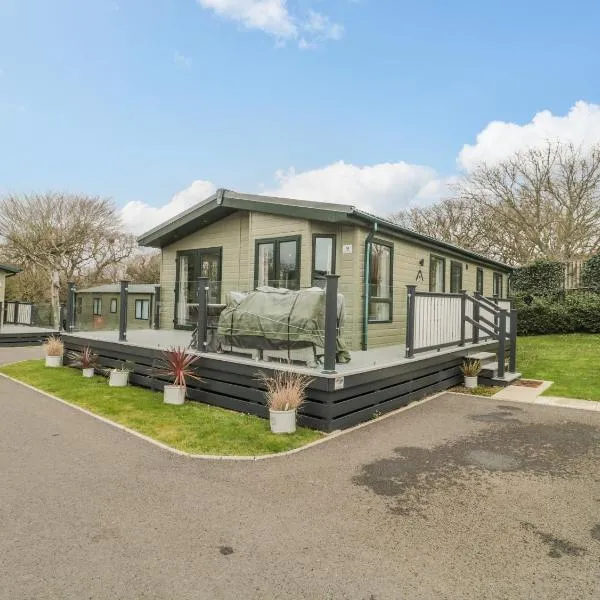 Gwydn Lodge, hotel in Lymington