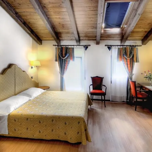 Antica Locanda Il Sole, hotel Castel Maggioréban