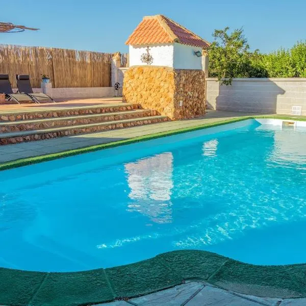 Casa Rural Tesorillo Cat Superior, hotel v destinaci Cogollos de Guadix