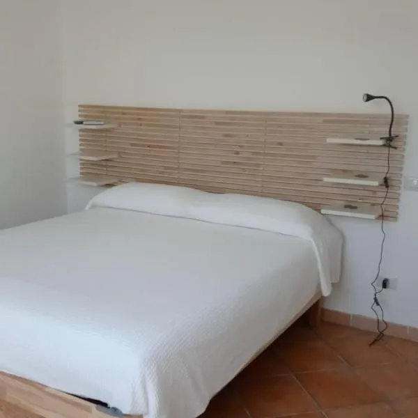 B&B Denteferro, hotel v destinaci Pontecagnano