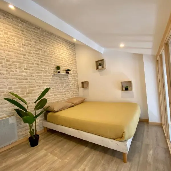 Bel appartement à deux minutes de la plage, hotel in Courseulles-sur-Mer