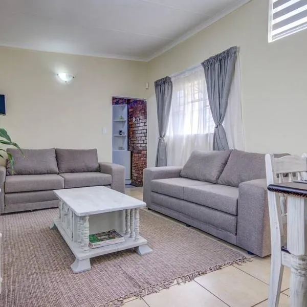 Ovendales Self Catering Cottage, khách sạn ở Benoni