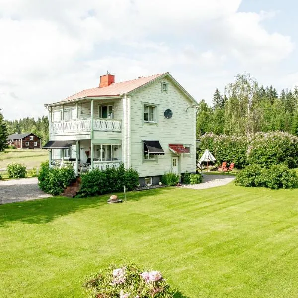 Guestrooms at Forest Family Home, hotel a Rätan