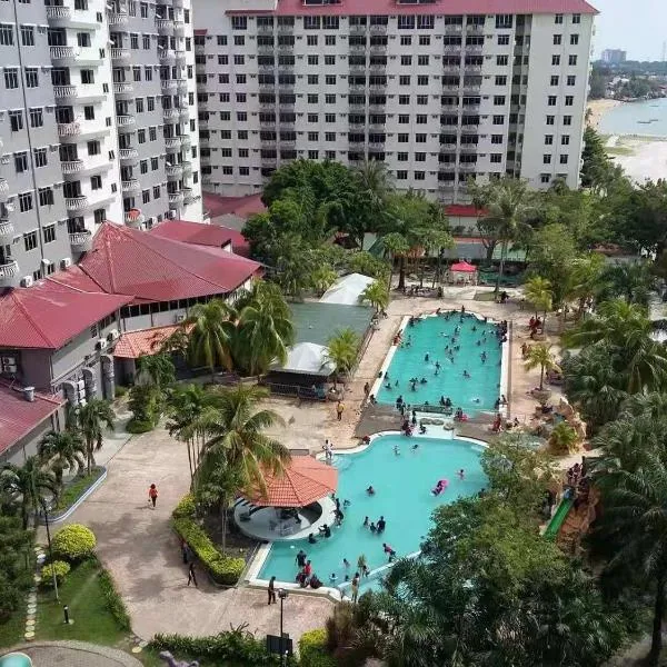 Private,Glory Beach Resort port dickson-negeri sembilan, hotel di Port Dickson
