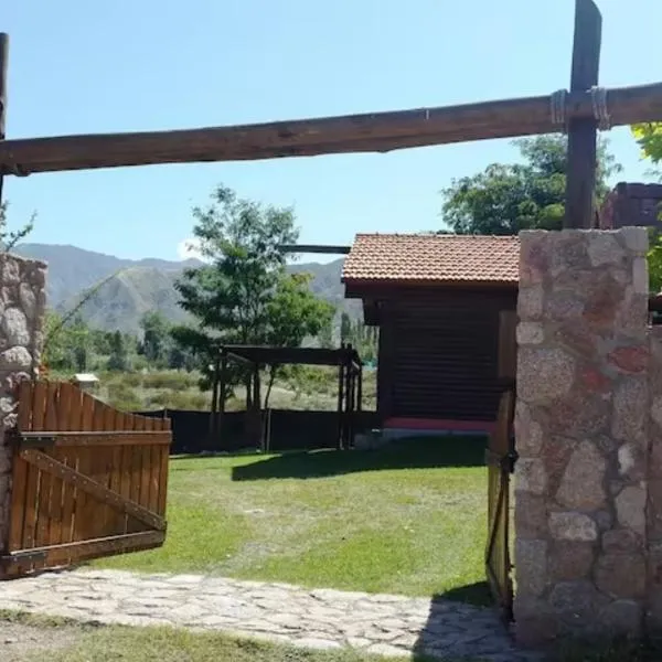 Solares de Cacheuta, hotel em Cacheuta