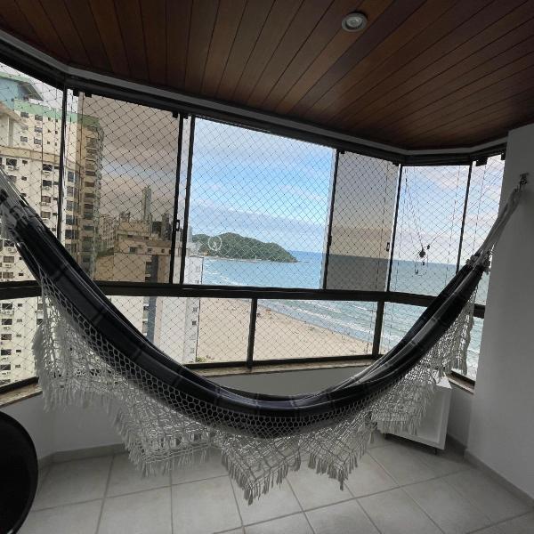 Apto Pé na Areia com Linda Vista da Roda Gigante