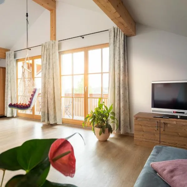 Pension Bernhardhof, hotel v destinaci Otterfing