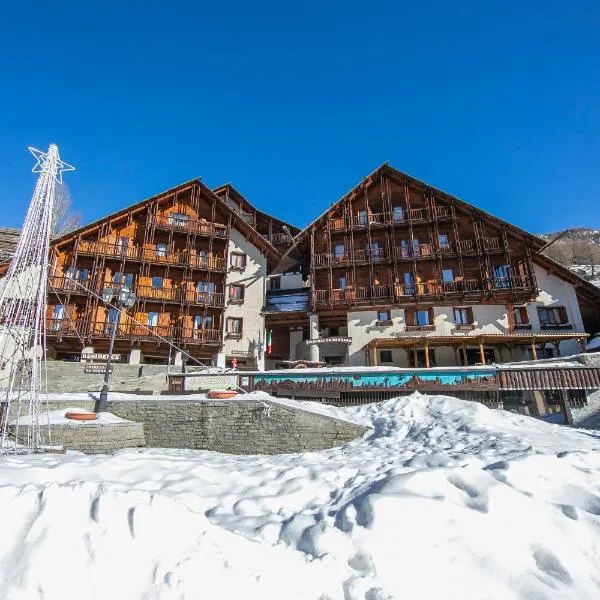 Grange Hike & Ski Sestriere Apartments, hotel a Sestriere