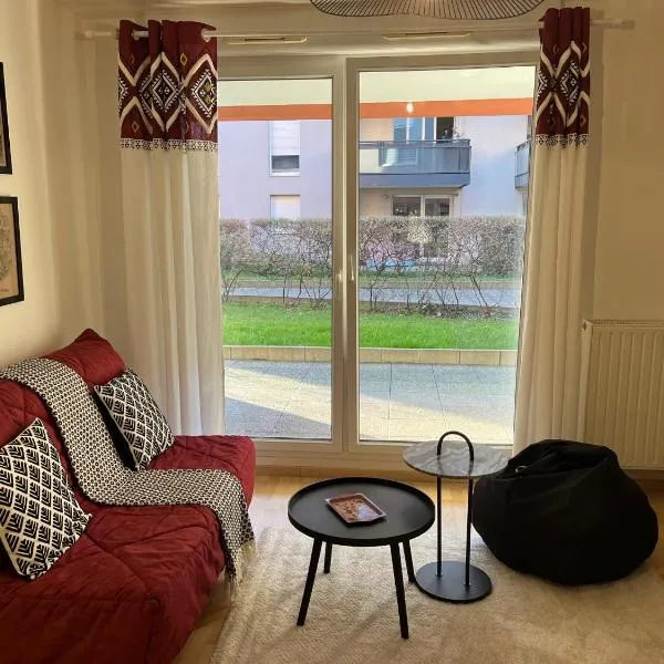 Le gîte de Marc - Parking privé gratuit + terrasse, hotel v destinaci Colmar
