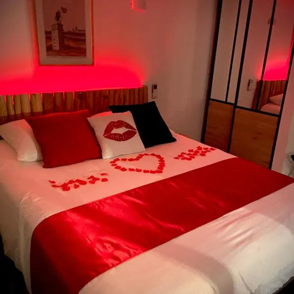 Adorable Guest House avec balnéo et piscine, hotel i Olonne-sur-Mer