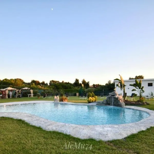 Agriturismo Santa Lucia, hotel v destinaci Tratalias