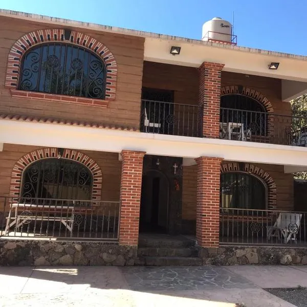 Hostal Casa Flor de Limón, hotell i Tepoztlán