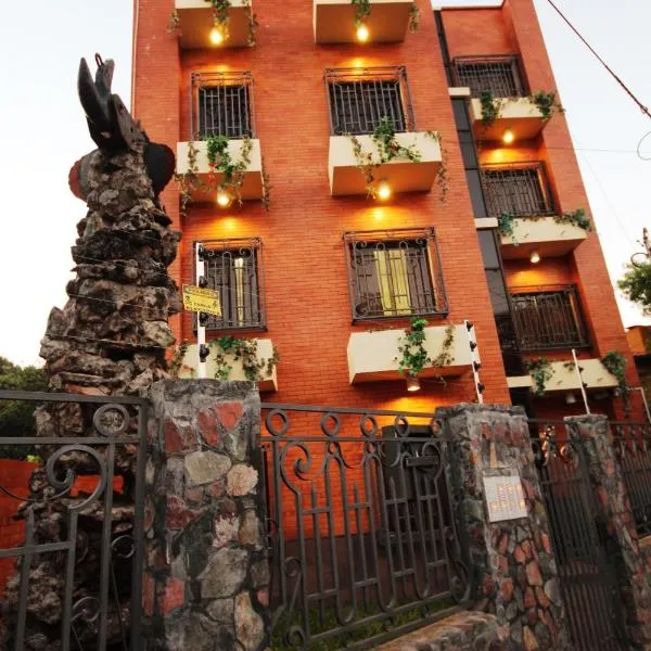 OKE Apart Hotel, hotel in San Lorenzo