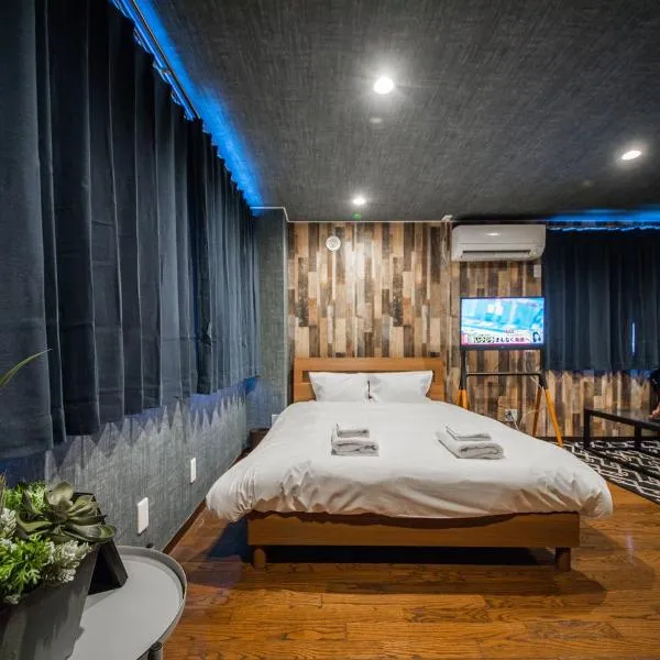 Silk Court 202, hotel in Chitose