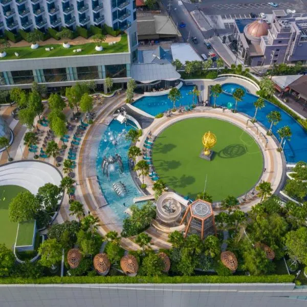 Grande Centre Point Pattaya, hotel v destinaci Pattaya Central