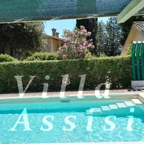 아시시에 위치한 호텔 Villa con piscina Assisi