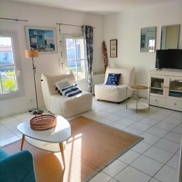 Charmant Studio à proximité du Port de St Martin de Ré, hôtel à Saint-Martin-de-Ré