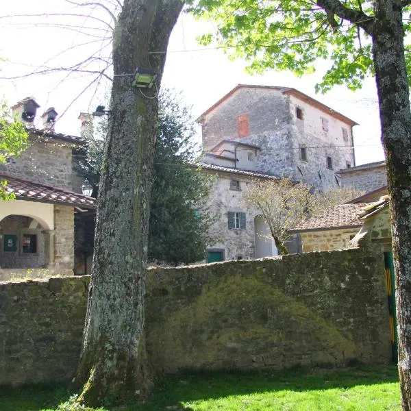 Castello di Sarna, khách sạn ở Chitignano