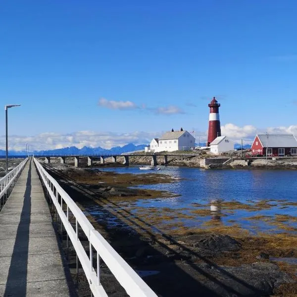 Tranøy Fyr, hotell i Heggstad