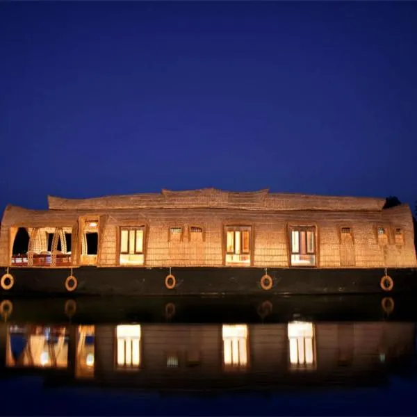 Marvel Cruise, hotel v mestu Alleppey