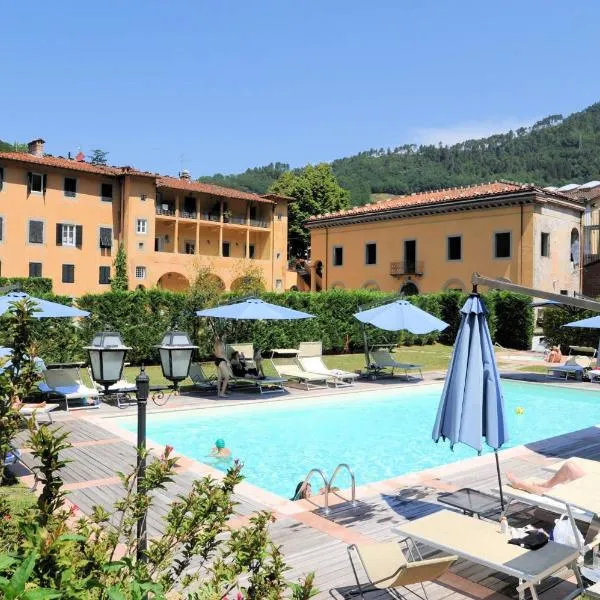 Park Hotel Regina - with air-condition and pool, hotel in Bagni di Lucca