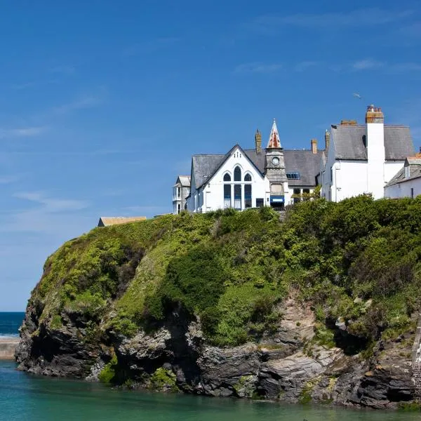 The Old School Hotel: Port Isaac şehrinde bir otel