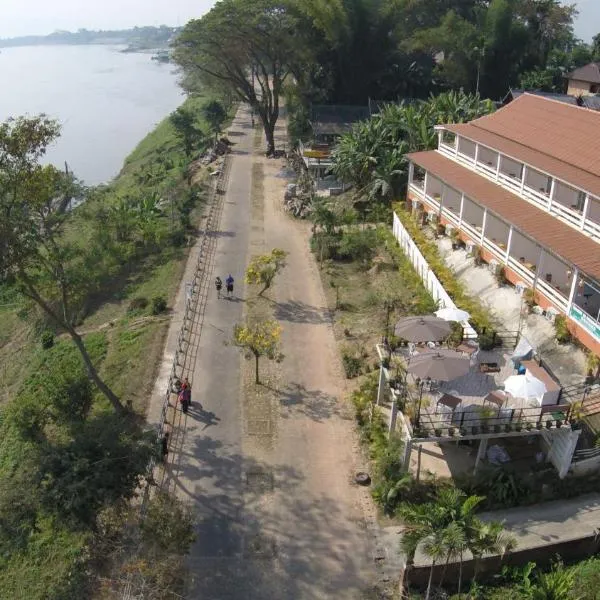 Day Waterfront Hotel, hotel v destinaci Chiang Khong