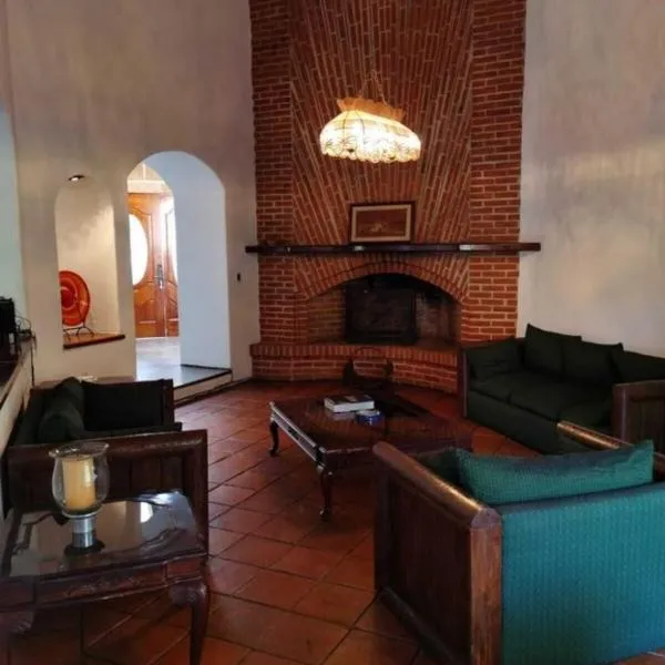 Alojamiento Cúpulas Avandaro โรงแรมในบาเญเดบราโว