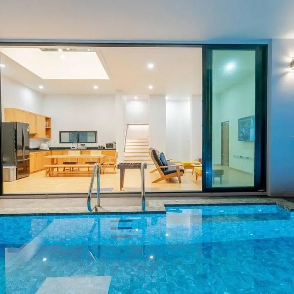 สุขใจพูลวิลลาหัวหิน วิลลาส่วนตัววิวทะเลใจกลางเมือง, hotel in Hua Hin