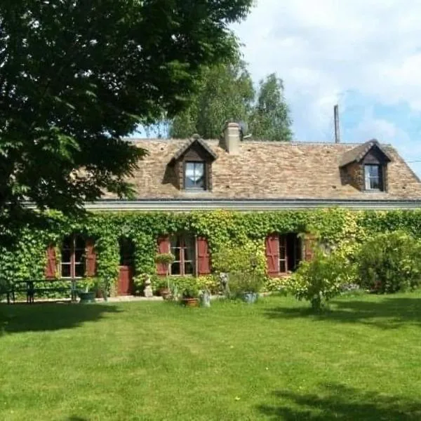 Cottage proche circuit 24 Heures Le Mans proche de Paris Jeux olympiques autoroute à 5km, hotell i La Chapelle-Saint-Rémy