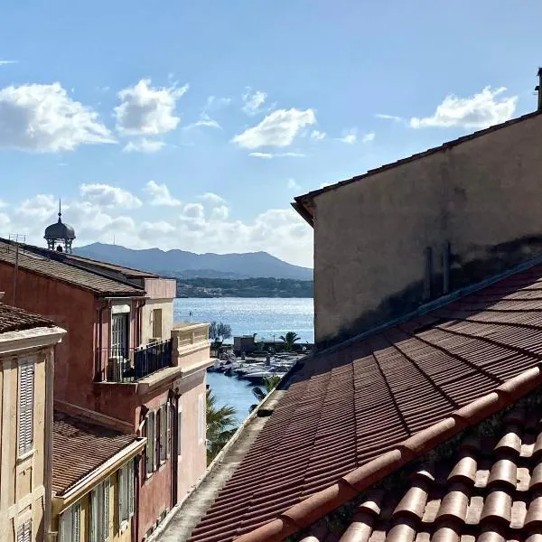 les Chambres Tropéziennes – hotel w mieście Sanary-sur-Mer