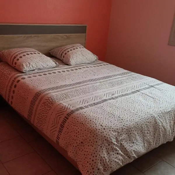 serge et annick, hotel in Cérans-Foulletourte