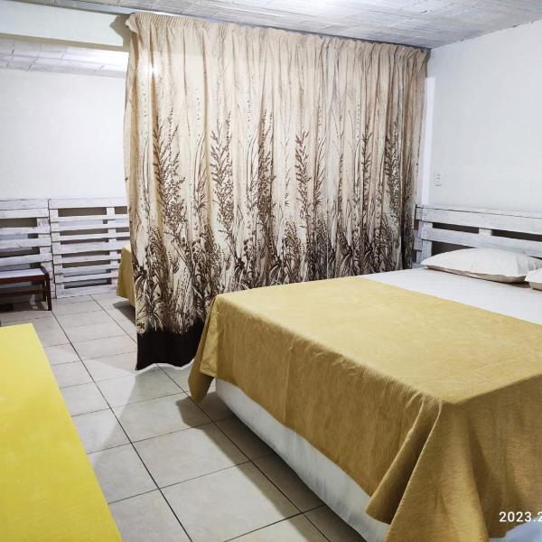 Casa espaçosa próxima ao centro - Foto 2