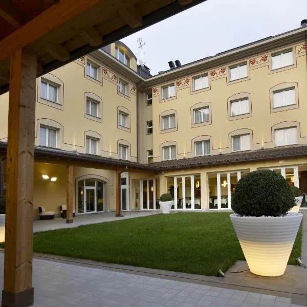 Virginia Palace Hotel, hotel Garbagnate Milanesében