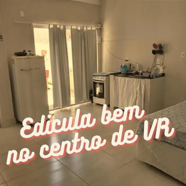 Edícula no centro de VR, hotel en Volta Redonda