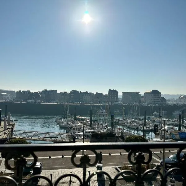 La Paillote Dieppoise vue port exceptionnelle 2 à 4 pers, hôtel à Dieppe
