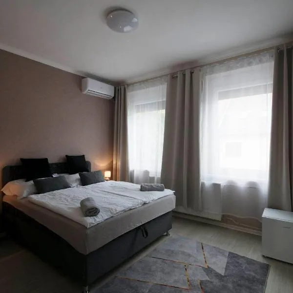 Noel Vendégház, hotel v destinaci Szeged