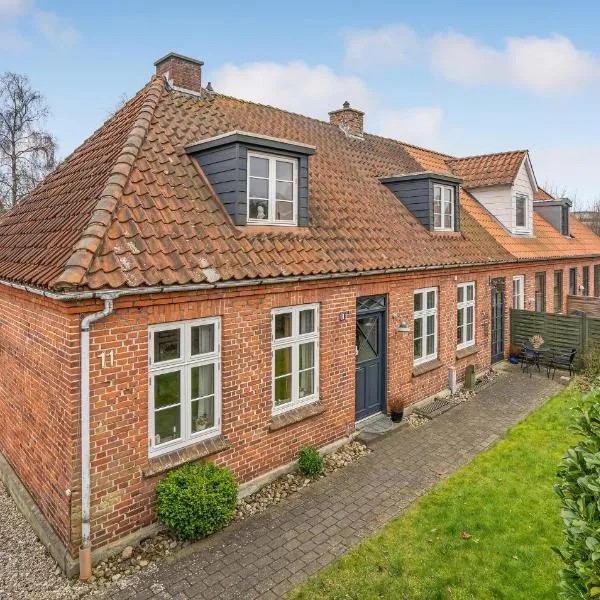 Lovely Home In Sønderborg With Kitchen, hotel v destinaci Sønderborg