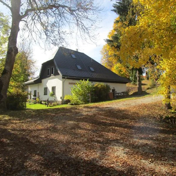 Chalupa Annenské stráně, hotel Horní Vltavicében