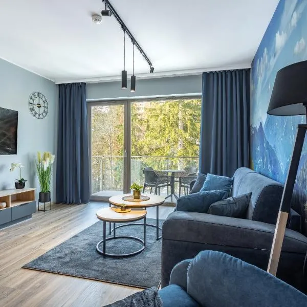 Stone Hill Apartament Wellness z basenem jakuzi saunami prywatnym garażem i rowerami w cenie, hotel v mestu Szklarska Poręba