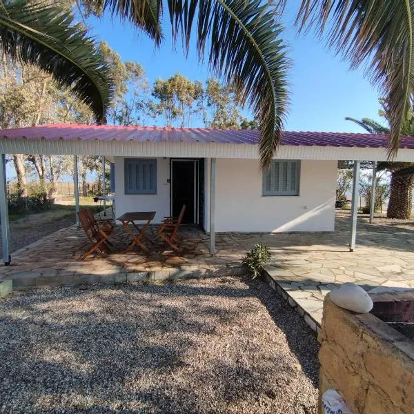 Beachfront 2BR Garden Bbq SeaView QuietRetreat, hotel v destinaci Mesolongion
