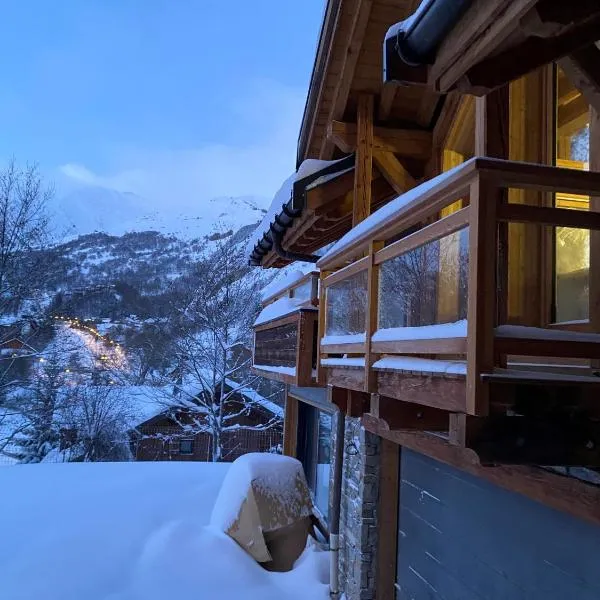 Châlets AOKI, hotel v destinaci Valloire