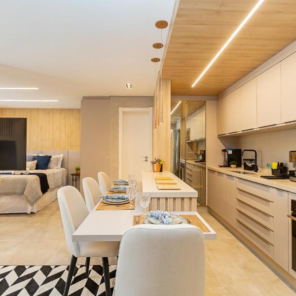 Luxuoso Apt Batel - 4 Minutos do Shopping Pátio Batel c/ Garagem, Piscina, Sauna e Academia - Foto 5